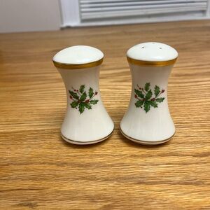 Vintage Holiday Salt and Pepper Shakers